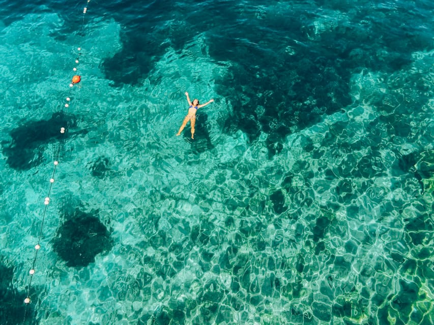 women-swiminig-in-croatian-iland